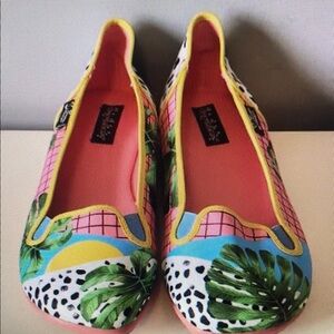 Tropical Print Women's Flats